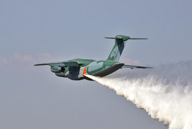 Brazilian Air Force Begins Firefighting Training with MAFFS and the Embraer   KC-390 Millenium 