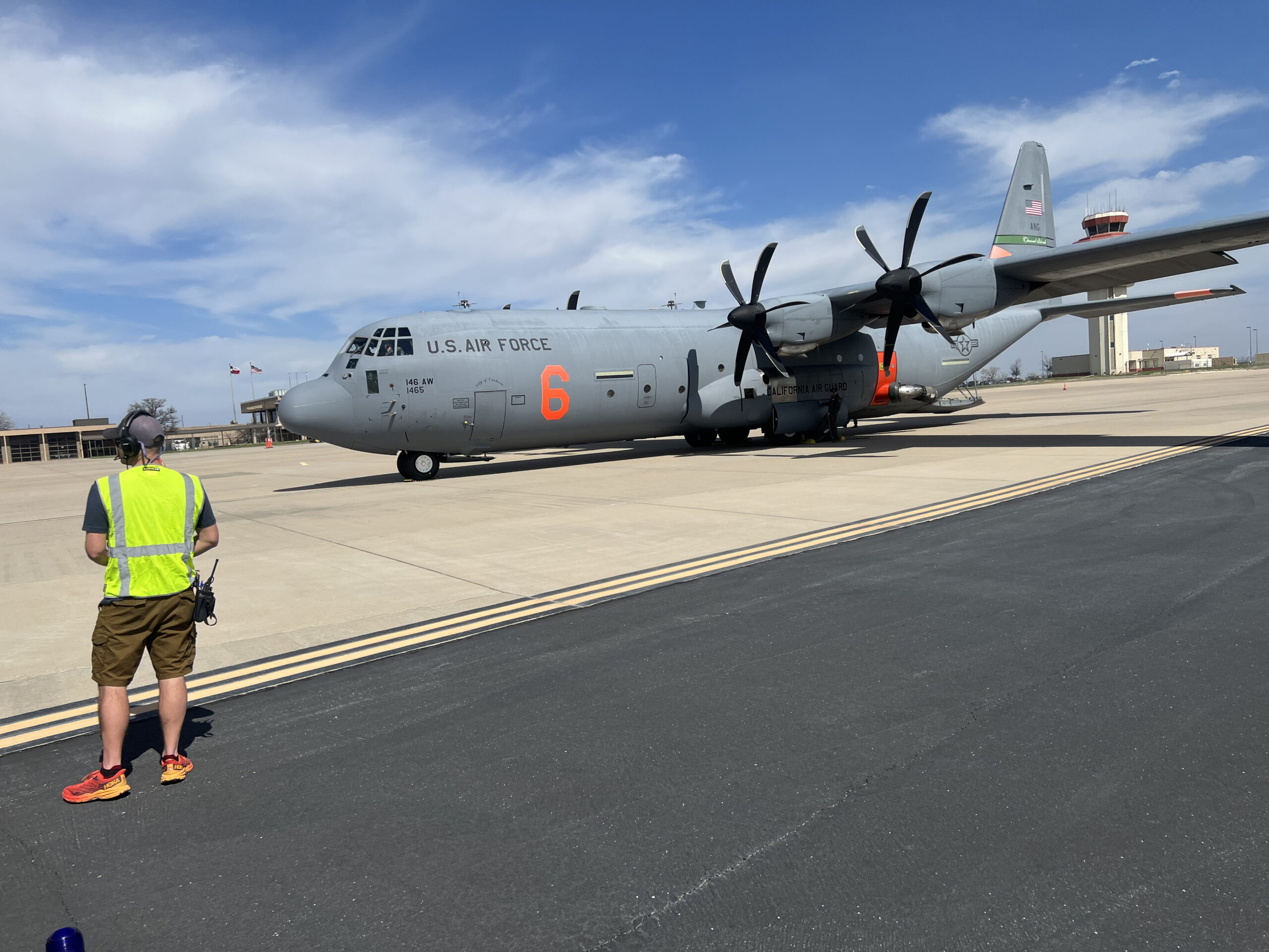 California Governor Newsom Deploys National Guard to Assist Texas Wildfire Efforts with MAFFS