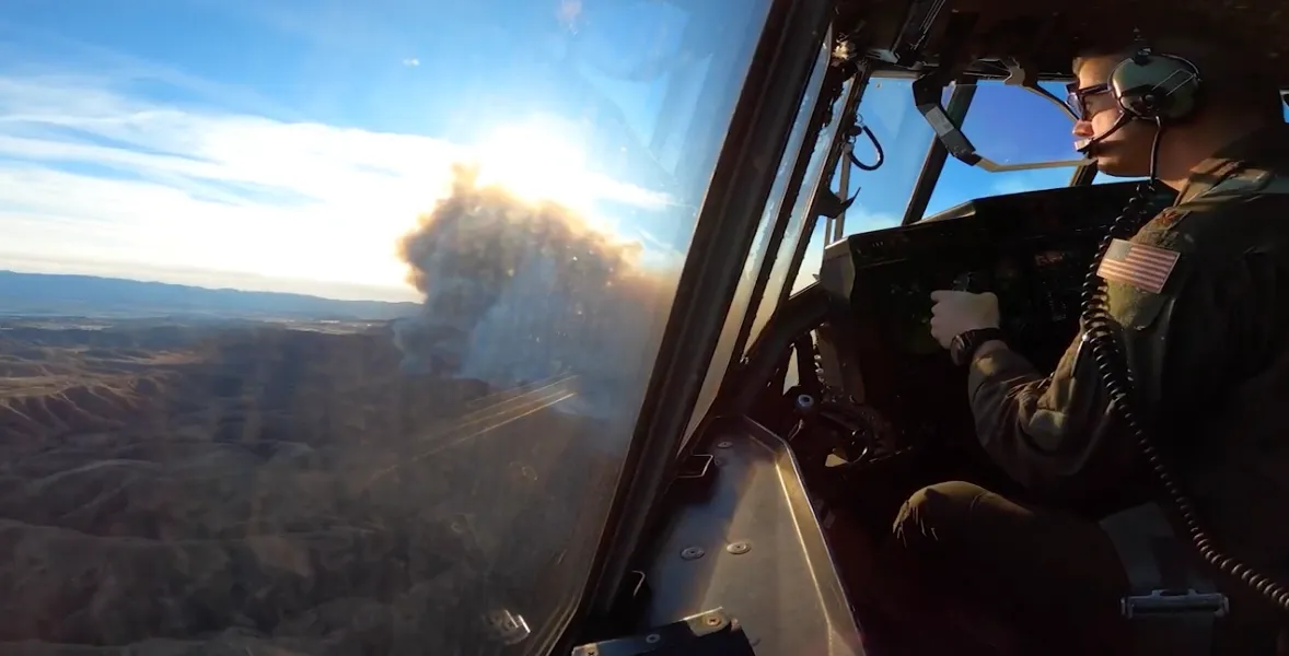 See Castaic Hughes fire from flight deck of California National Guard airborne firefighter (MAFFS)